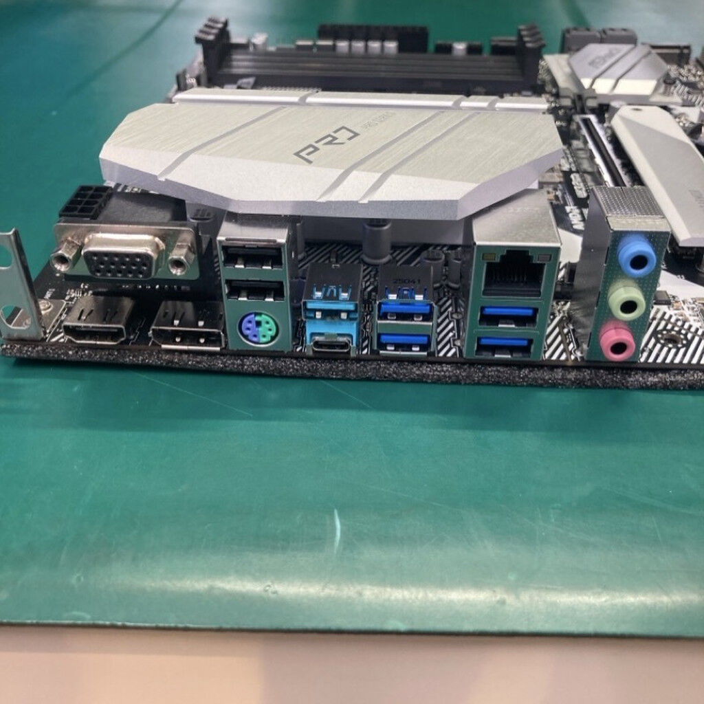 中古 ASRock B550M Pro4 (B550 AM4 mATX DDR4) 142938 ｜ パソコン通販