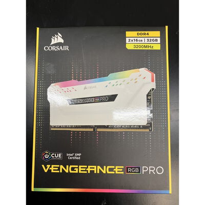 【座間相武台】中古  Corsair CMW32GX4M2E3200C16W VENGEANCE RGB PROシリーズ DDR4-3200MHz 32GB(16GB×2) 4510001847 