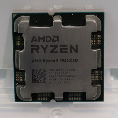 【札幌店】中古  AMD Ryzen 9 7950X3D (AM5/4.2/144M/C16/T32/120W) 156788 