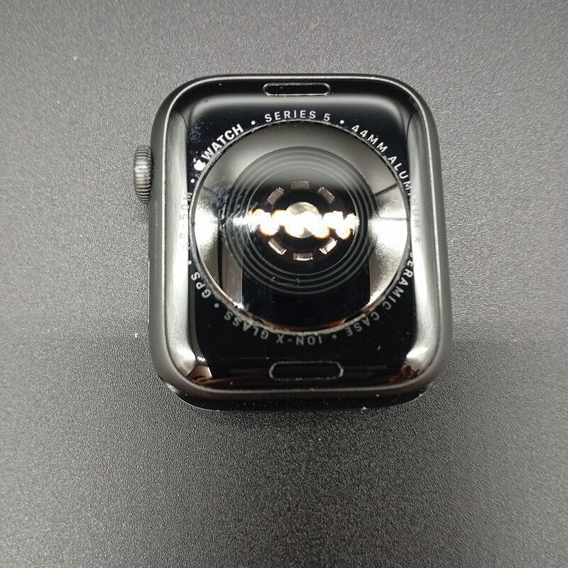 【苫小牧バナナ】アップル/Apple Watch Series 5 GPSモデル 44mm MWVF2J/A ブラックスポーツバンド 中古 美品♪ Apple Watch Series 5（GPSモデル）44mm 参照型番 MWVF2J/A【当社1ヶ月