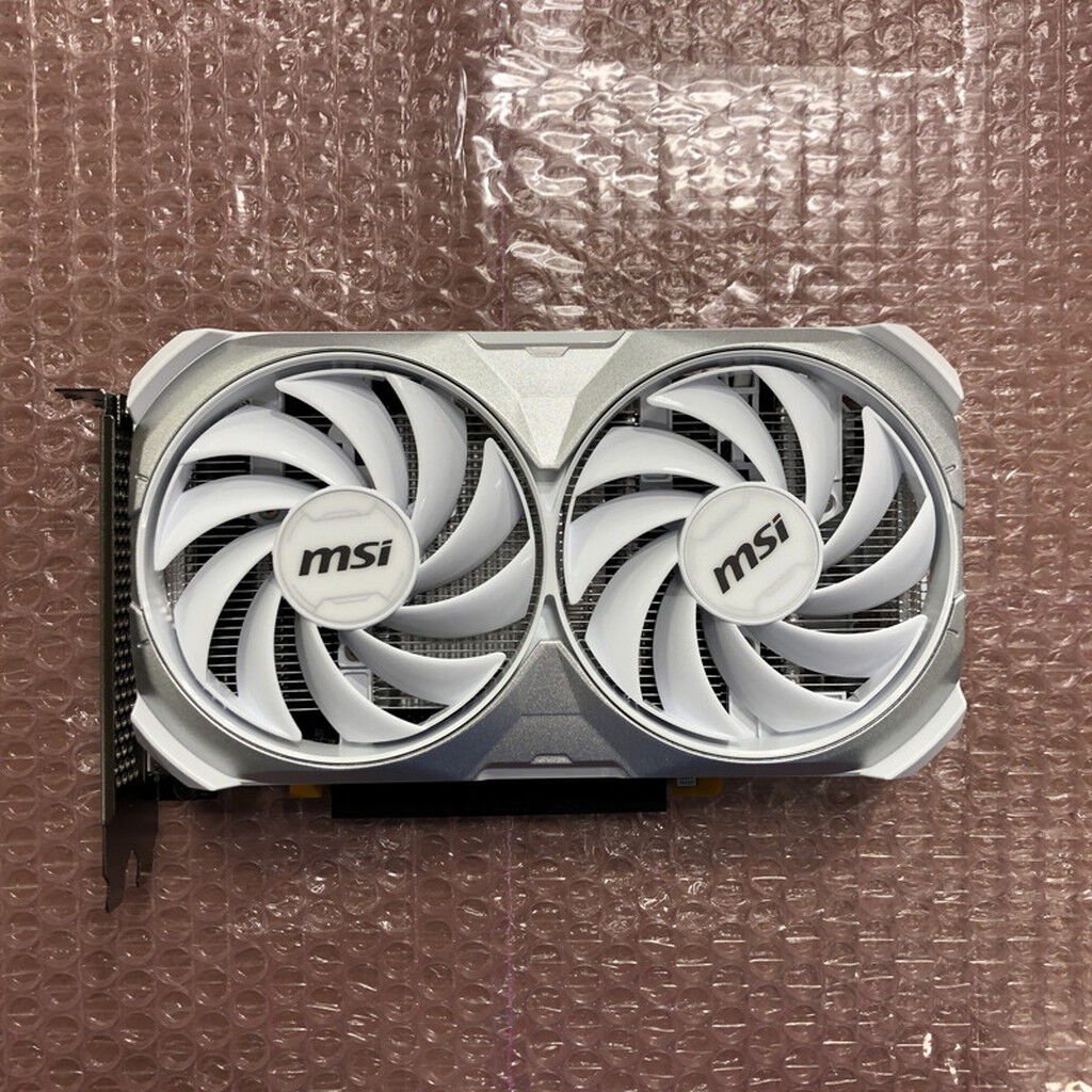 中古 MSI GeForce RTX 4060 VENTUS 2X WHITE 8G OC 5160000677