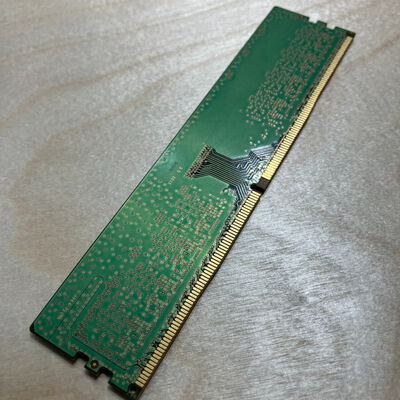 【鹿児島店】中古  PC4-25600 16GB デスクトップ用_ 184900 