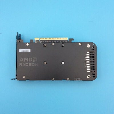 【秋葉原本店】中古  玄人志向 RD-RX9060XT-E16GB/DF (RX9060XT 16G) 179907 