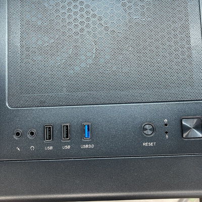 【広島店】中古  ユニットコム ILeDEi-MIP5-AR57X-TK4XD(Ryzen7 5700X/32GB/SSD1TB/なし/RTX5070 12GB/W11H) 3320005353 