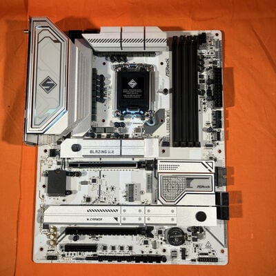 【なんば店】中古  ASRock Z890 Steel Legend WiFi(Z890 1851 ATX DDR5 172165 