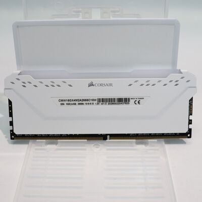 【札幌店】中古  PC4-21300 8GB デスクトップ用(DDR4-2666) 126165 