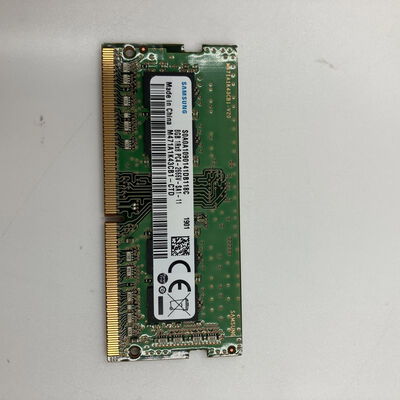 【なんば店】中古  PC4-21300 8GB ノート用(DDR4-2666) 150695 