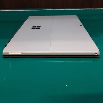【鹿児島店】中古  Suｒfece　Ｐｒｏ6(i5-8350U/8GB/SSD128GB/W11P) 4700001126 