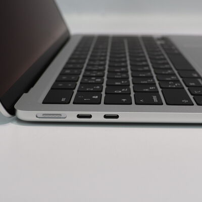 【札幌店】中古  Apple MacBook Air MW0W3J/A (Apple M4/16GB/SSD 256GB/13.6/2560 x 1664 Liquid Retina/Wifi) 194661 