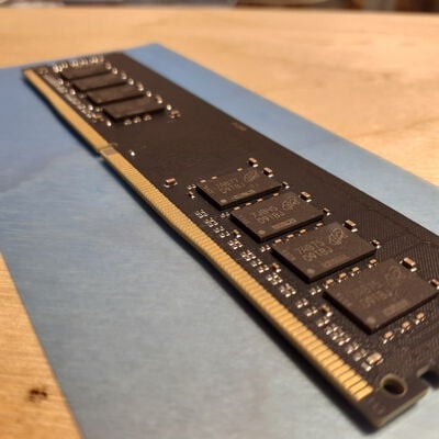 【鹿児島店】中古  PC4-25600 16GB デスクトップ用 140728