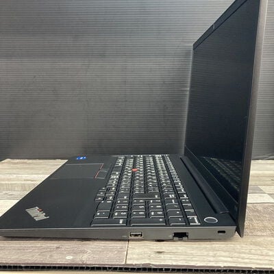 【広島店】中古  LENOVO E15 Gen2 MSO 指紋認証あり (Intel Core i5 1135G7 2.4GHz/8GB/SSD256GB/-/オンボード/15.6/1920x1080/GbE/Wi-Fi/WEBCAM/W11P/Microsoft Office Home and Business 2024) 188490 