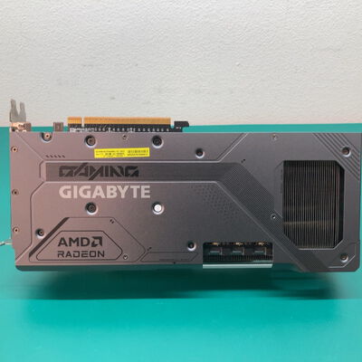 【佐賀南部バイパス店】中古  GIGABYTE GV-R9070XTGAMING OC-16GD (RX9070XT 16G) 176942 