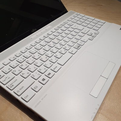【鹿児島店】中古  Fujitsu LIFEBOOK AH50/E1(Ryzen 7 3750H/8GB/SSD256GB/DVD/オンボード/15.6/1366*768/W11H) 4700001092 