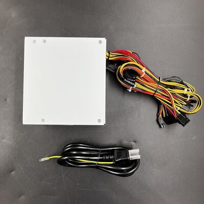【大須店】中古  玄人志向 KRPW-L5-500W/80+/REV2.0(ATX 500W 80+) 3120023041 
