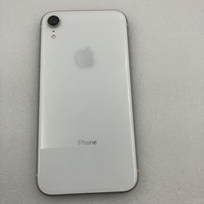 【新潟店】中古  【docomo】 Apple iPhoneXR 6.1インチ 64GB (ホワイト)  MT032J/A 138394 