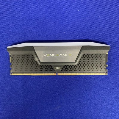 【横浜駅前店】中古  PC5-41600 8GB デスクトップ用 1250006144 