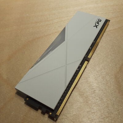 【鹿児島店】中古  PC4-25600 16GB デスクトップ用 140728 