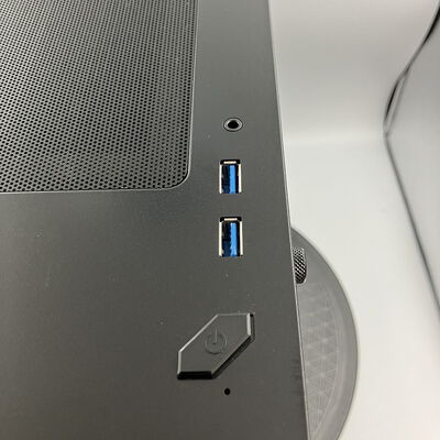 【新潟店】中古  ユニットコム LEVEL∞ ILeDEi-M7A6-LR78D-TLSXB(Ryzen7 7800X3D/32GB/RTX4060/SSD1TB/W11P) 3290006892 