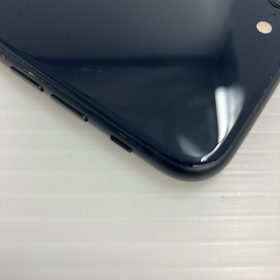 【秋葉原本店】中古  【au版SIMフリー】Apple iPhoneSE 4.7インチ (第3世代) 64GB (ミッドナイト) MMYC3J/A 154842 