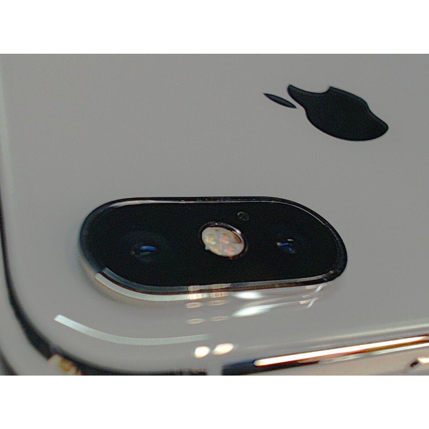 中古 【SIMロック解除済み】【au】 iPhoneX 64GB (シルバー) MQAY2J/A