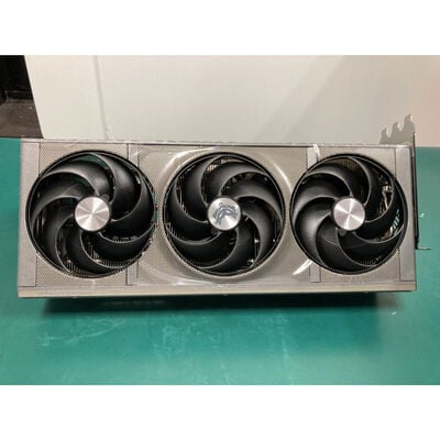 【富山本郷店】中古  SAPPHIRE NITRO+ Radeon RX 9070 XT GAMING OC 16GB (RX9070XT 16G) 176946 