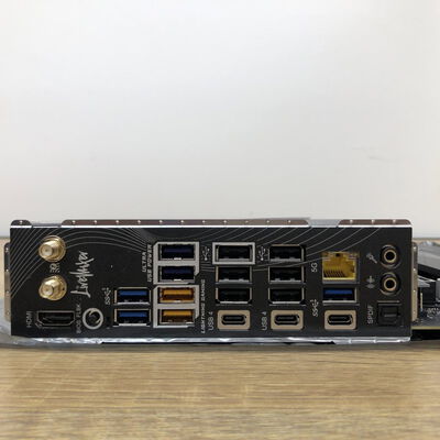 【津ラッツ店】中古  ASRock X870 Livemixer WiFi (X870 AM5 ATX DDR5) 4990001413 