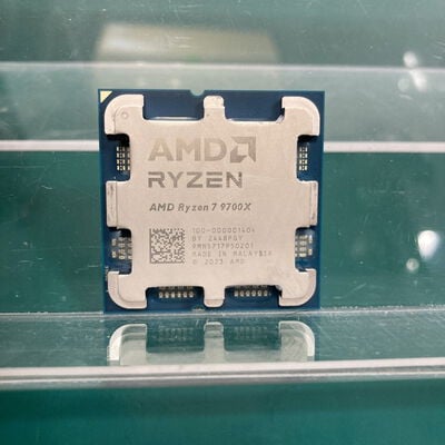 【富山本郷店】中古  AMD Ryzen 7 9700X (AM5/3.8GHz/40M/C8/T16/65W) 169022 