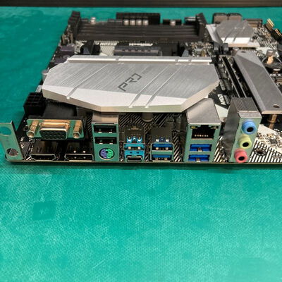 【静岡東瀬名店】中古  ASRock B550M Pro4 (B550 AM4 mATX DDR4) 142938 
