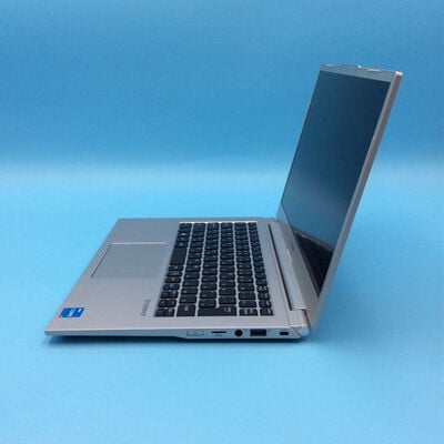 【秋葉原本店】中古  EPSON_Endevor_NA711E(i3-1215U/DDR4-8GB/SSD256GB/W11P) 3410013446 