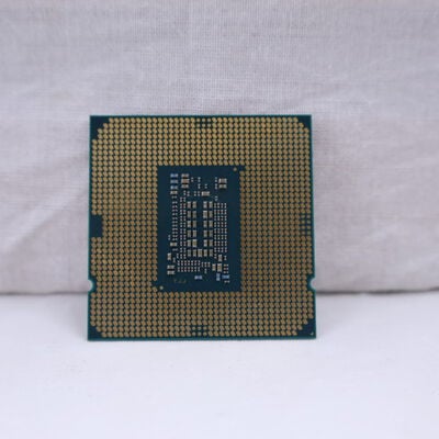 【通販センター】中古  INTEL Core i3 10105 (1200/3.7G/6M/C4/T8) 145174 