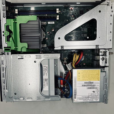 【熊本浜線店】中古  Fujitsu ESPRIMO D588/BX(i5 9500/8GB/SSD256GB/W11P) 5370001316 