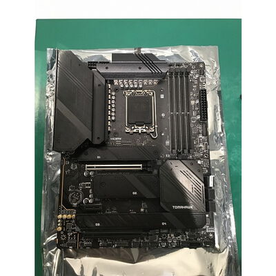 【浦添城間店(沖縄)】中古  MSI Z790 TOMAHAWK WIFI(Z790 1700 ATX DDR5) 175365 