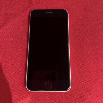 【静岡東瀬名店】中古  【au】Apple iPhoneSE 4.7インチ (第2世代/2020) 64GB (ホワイト) MHGQ3J/A 新パッケージ版 146172 