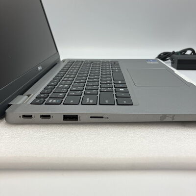 【新潟店】中古  DELL Latitude 5320 (Intel Core i7 1185G7 3.0GHz/16GB/SSD256GB/-/-/13.3/1920x1080/Wi-Fi/WEBCAM/W11H MAR) 183729 