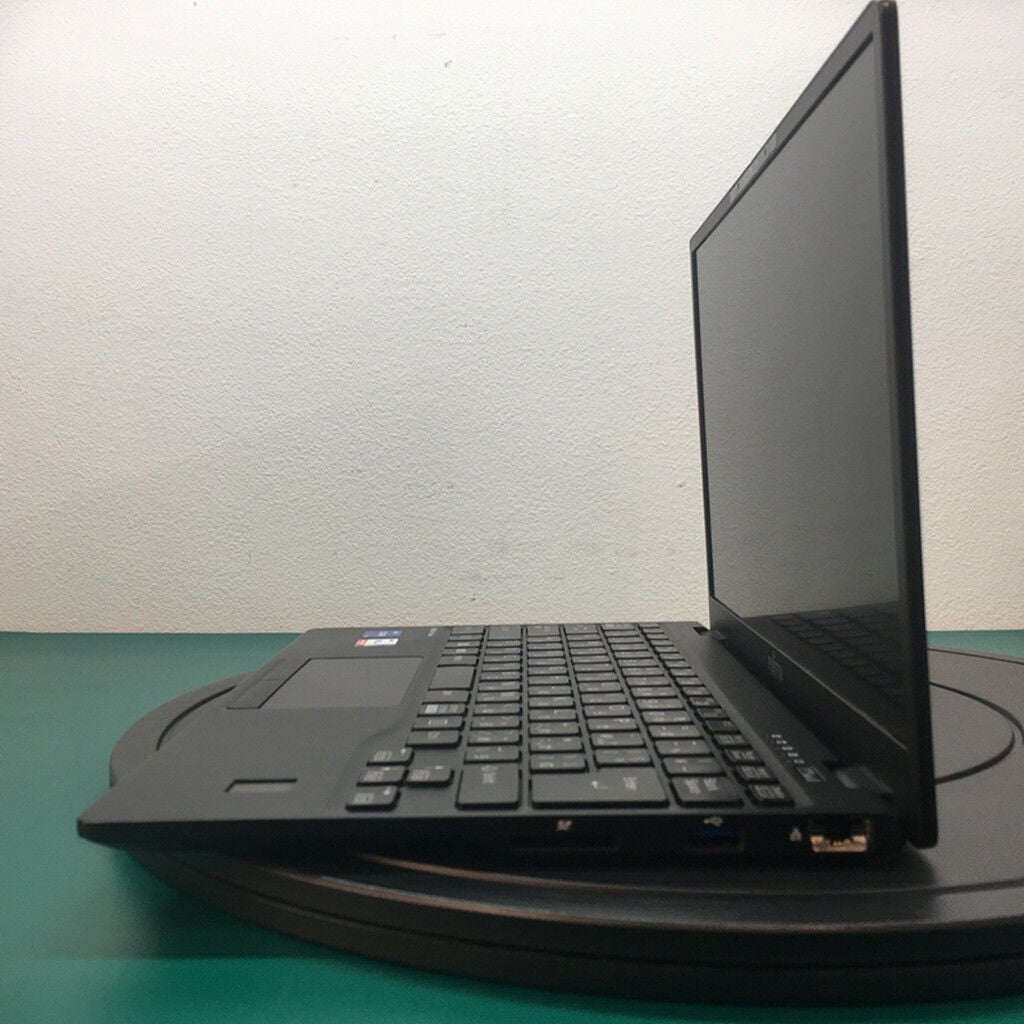中古 FUJITSU LIFEBOOK U9312/J(i5-1245U/8GB/SSD256GB/W11P