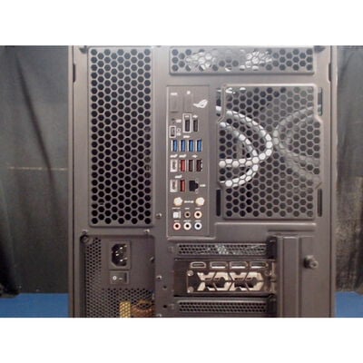 【前橋ｲﾝﾀｰｱｶﾏﾙ店】中古  自作ゲーミングパソコン(i9 13900K/32GB/SSD2TB/RTX3070Ti/W11H) 4540002507 