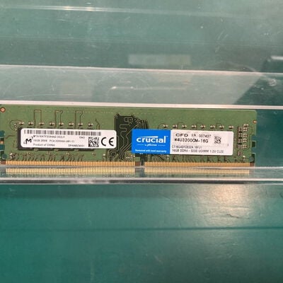 【富山本郷店】中古  PC4-25600 16GB デスクトップ用(DDR4-3200) 140728 