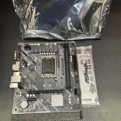 【富士青葉店】中古  ASRock H610M-HVS/M.2 R2.0 (H610 1700 mATX DDR4) 5070001693 
