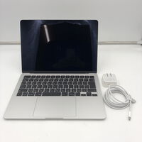 中古  MacBook Air 13インチ(M3/2024) シルバー M3(CPU:8C/GPU:10C)/16G/512G
  4780001160 