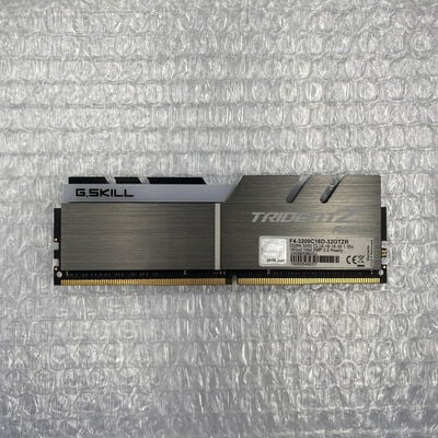【座間相武台】中古  PC4-25600 16GB デスクトップ用(DDR4-3200) 140728 