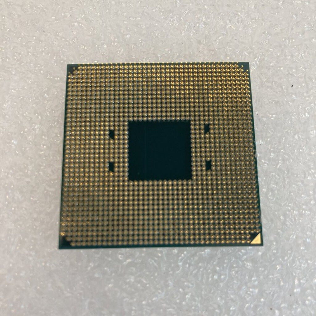 中古 AMD Ryzen 7 3700X (AM4/3.6/36M/C8/T16/65W) 140025 （379560
