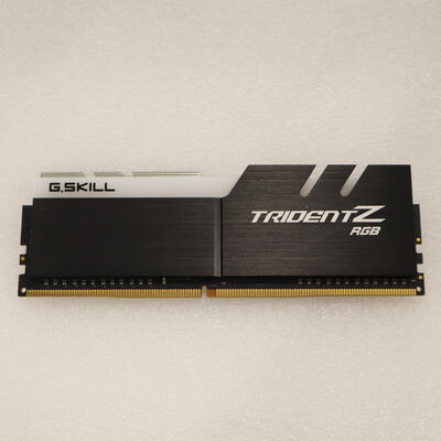 【通販センター】中古  PC4-19200 8GB デスクトップ用(DDR4-2400) 126163 