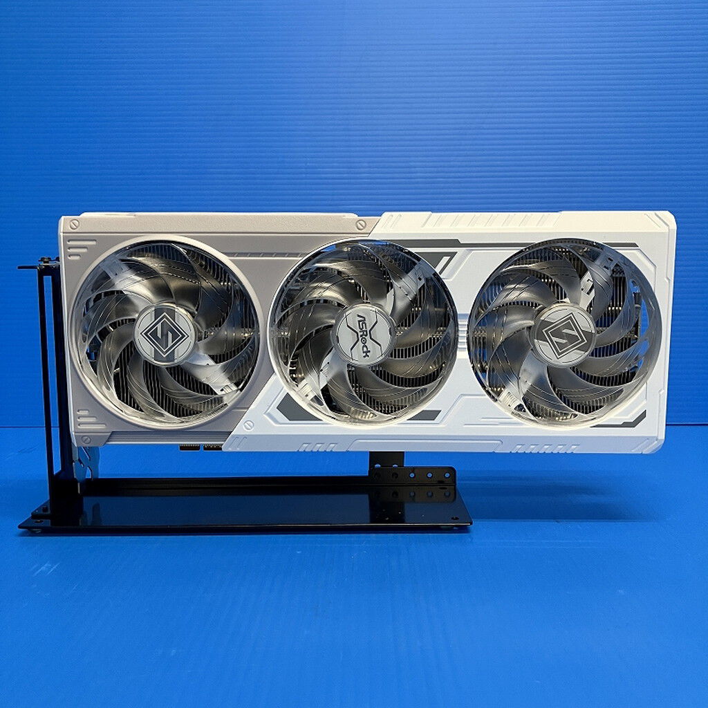 中古 ASRock RX9070XT SL 16G Steel Legend 16GB (RX9070XT 16G