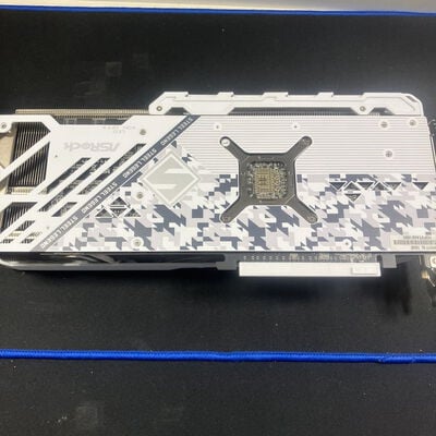 【大宮店】中古  ASRock RX7800XT SL 16GO RX7800XT Steel Legend OC (RX7800XT 16GB) 162734 