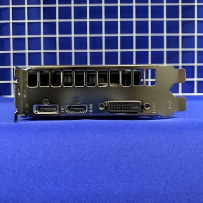 【横浜駅前店】中古  玄人志向 GF-GTX1650D6-E4GB/DF3 (GTX1650 4G GDR6) 3400009036 