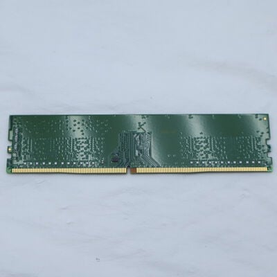 【通販センター】中古  PC4-21300 8GB デスクトップ用(DDR4-2666) 126165 