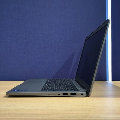 【松山環状枝松店】中古  DELL Latitude 5320 (Intel Core i7 1185G7 3.0GHz/16GB/SSD256GB/-/-/13.3/1920x1080/Wi-Fi/WEBCAM/W11H64) 180537 