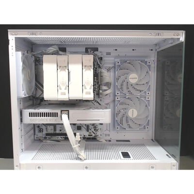 【前橋ｲﾝﾀｰｱｶﾏﾙ店】中古  自作パソコン(i5 14400F/32GB/SSD1TB/RTX5060/W11H) 4540002257 