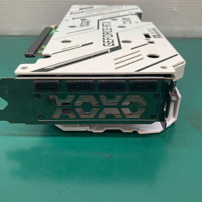 【浦添城間店(沖縄)】中古  玄人志向 GALAKURO GK-RTX3060Ti-E8GB/WHITE/LHR（RTX3060Ti 8GB） 3480038918 