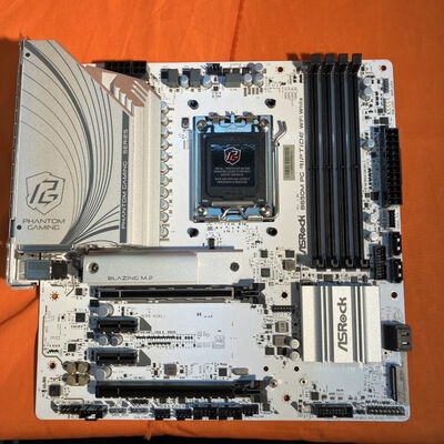 【なんば店】中古  ASRock B650M PG Riptide WiFi White(B650 AM5 mATX) 3280021055 